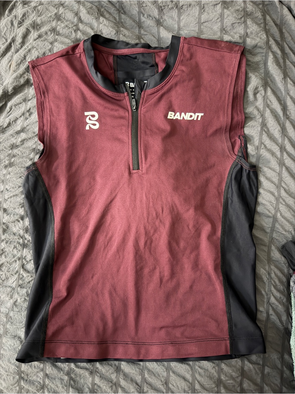Bandit Running ARES™ & SUPERBEAM™ Distance Sleeveless Quarter Zip – Size Medium